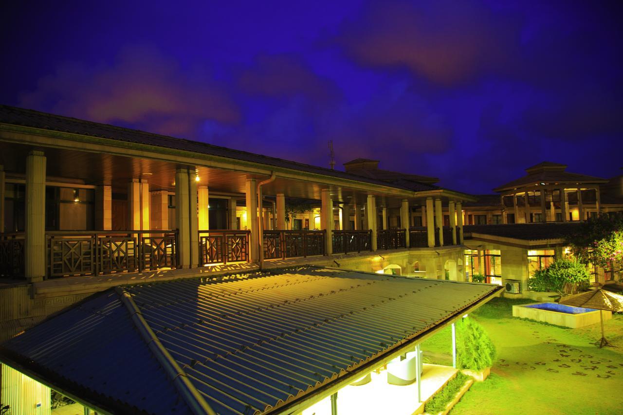 Hotel Sol Beni Abidjan Buitenkant foto